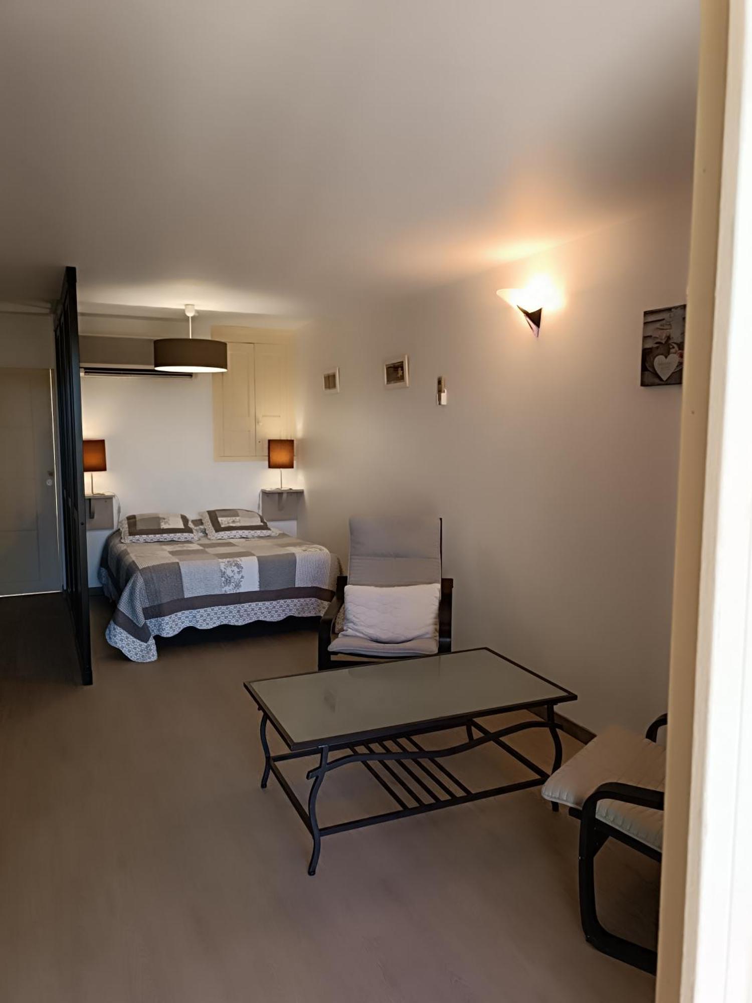 Mas Auroma Bed & Breakfast Murs  Exterior photo